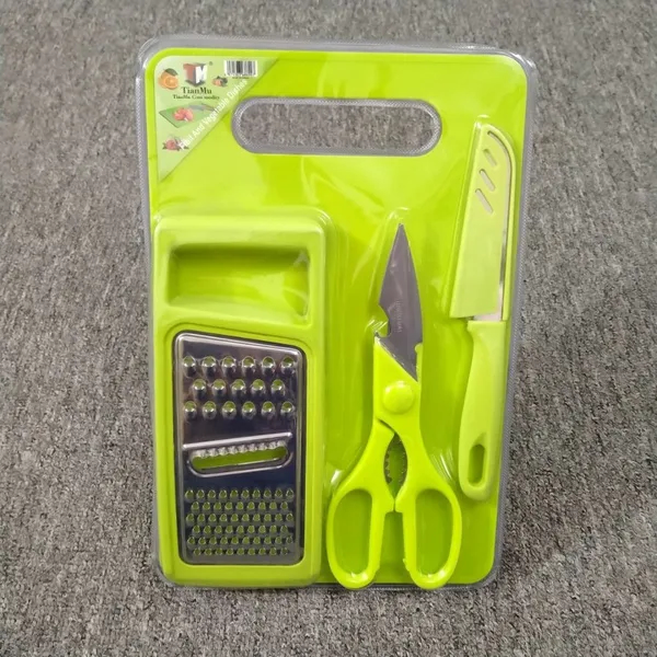 4 in 1 Grater Set With Cutting Board